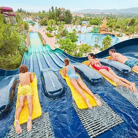 A 300 Mts De La Playa, 25 Minutos De Port Aventura Y 50 De Barcelona